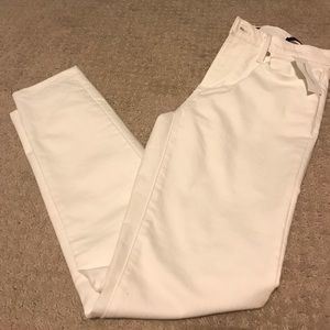 NEW Banana Republic White Denim =) Skinny Jeans